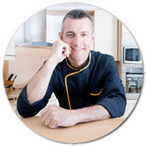 Chef pâtissier, le chef Sylvain propose des cours et des ateliers pâtisserie efficaces !